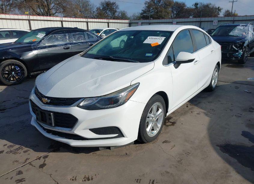 Photo 2 of 2016 Chevrolet Cruze LT AUTO (VIN 1G1BE5SM0G7261050)