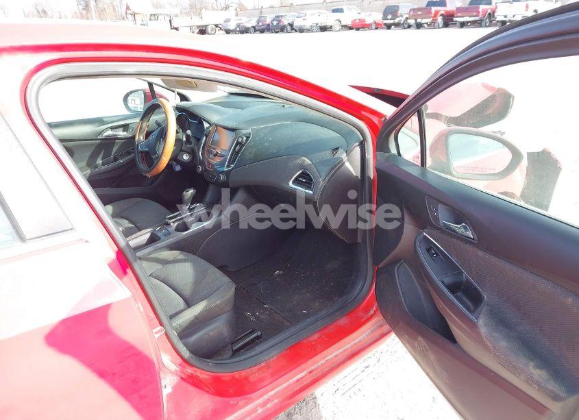 Photo 5 of 2016 Chevrolet Cruze LT AUTO (VIN 1G1BE5SM0G7272078)