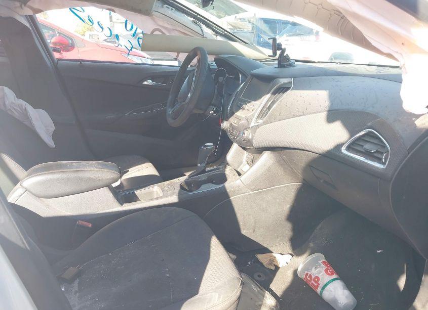 Photo 5 of 2016 Chevrolet Cruze LT AUTO (VIN 1G1BE5SM0G7298454)