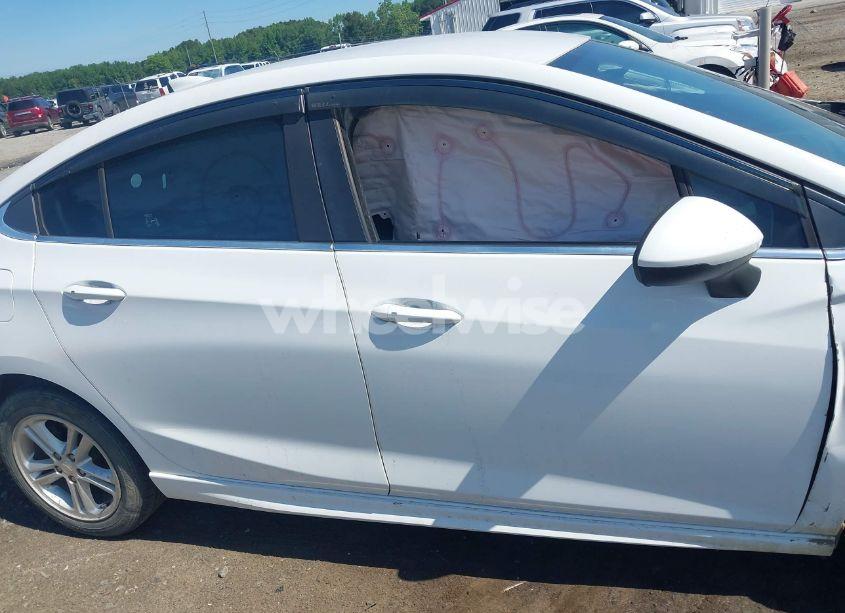 Photo 13 of 2016 Chevrolet Cruze LT AUTO (VIN 1G1BE5SM0G7323434)