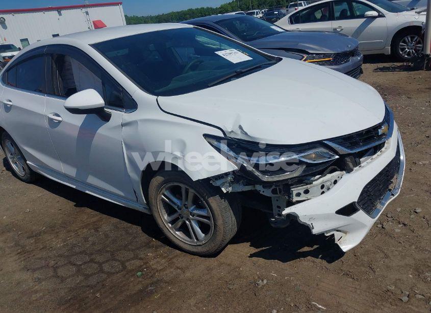 Photo 6 of 2016 Chevrolet Cruze LT AUTO (VIN 1G1BE5SM0G7323434)