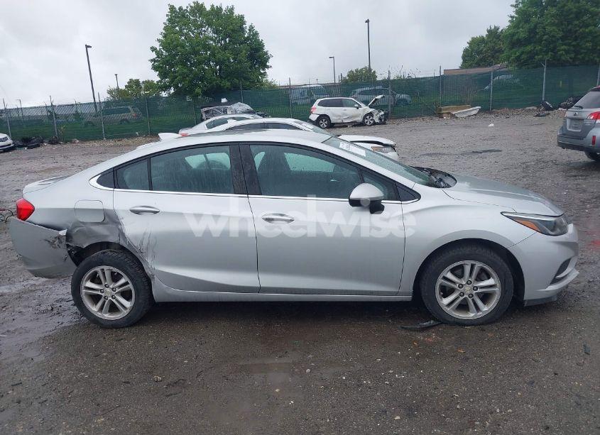 Photo 14 of 2016 Chevrolet Cruze LT (VIN 1G1BE5SM0G7324342)