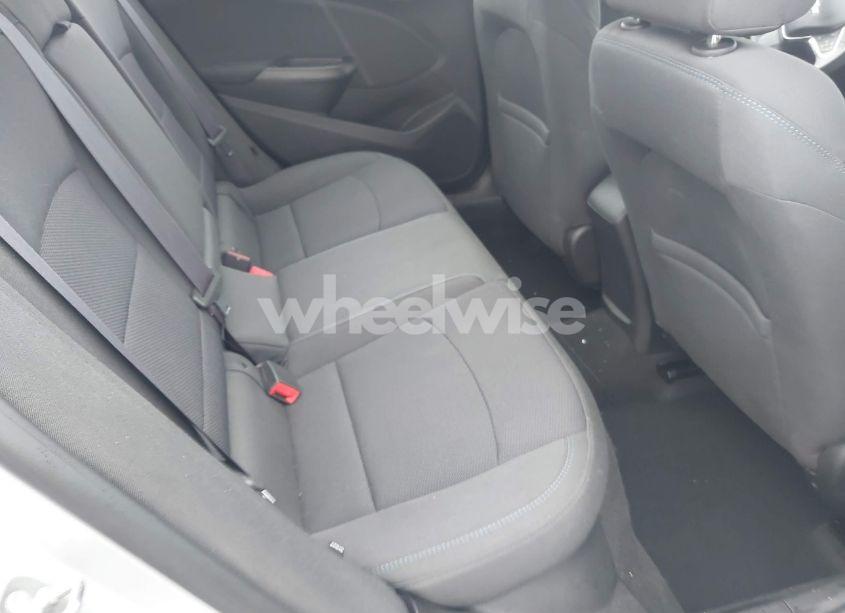 Photo 8 of 2016 Chevrolet Cruze LT (VIN 1G1BE5SM0G7324342)