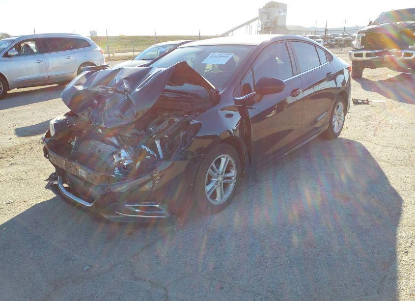 Photo 2 of 2016 Chevrolet Cruze LT AUTO (VIN 1G1BE5SM0G7326785)