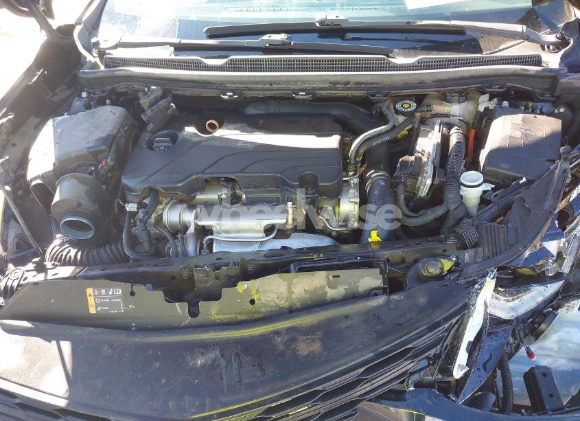 Photo 10 of 2017 Chevrolet Cruze LT AUTO (VIN 1G1BE5SM0H7104278)