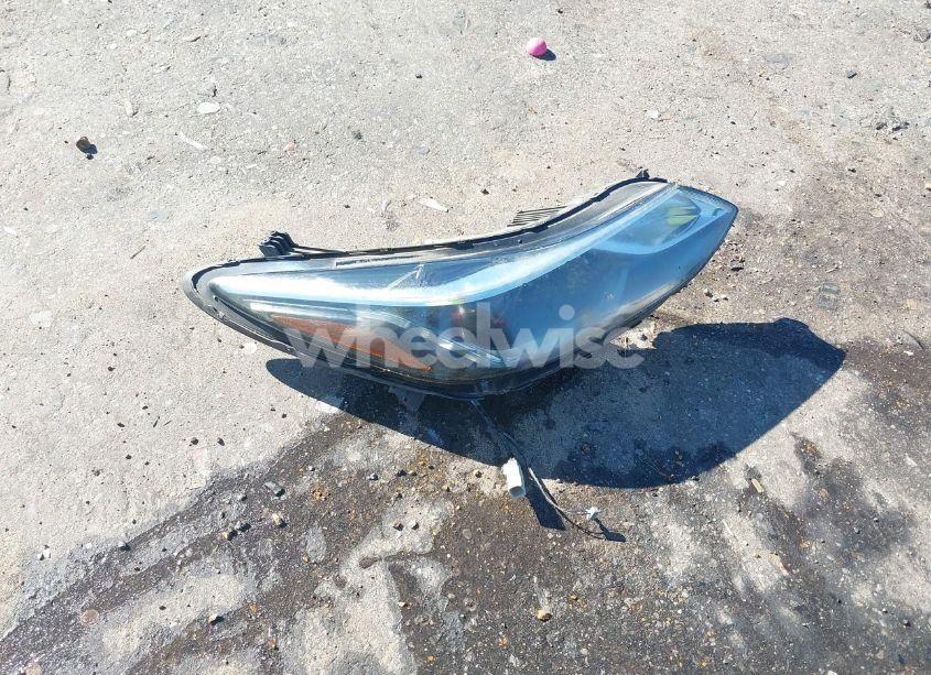 Photo 12 of 2017 Chevrolet Cruze LT AUTO (VIN 1G1BE5SM0H7104278)