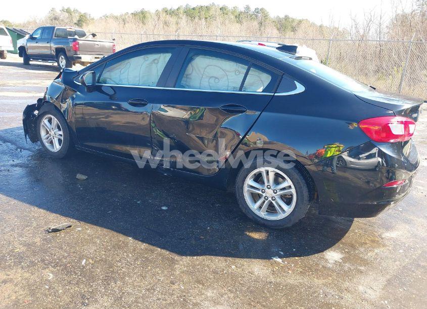 Photo 3 of 2017 Chevrolet Cruze LT AUTO (VIN 1G1BE5SM0H7104278)