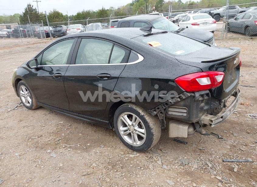 Photo 3 of 2017 Chevrolet Cruze LT AUTO (VIN 1G1BE5SM0H7105561)