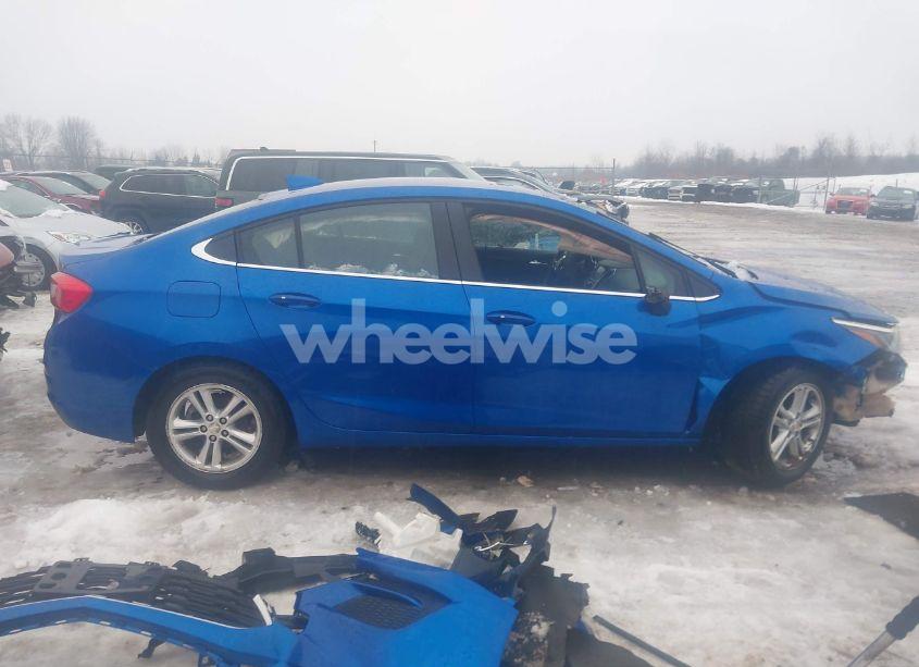 Photo 13 of 2017 Chevrolet Cruze LT AUTO (VIN 1G1BE5SM0H7113613)