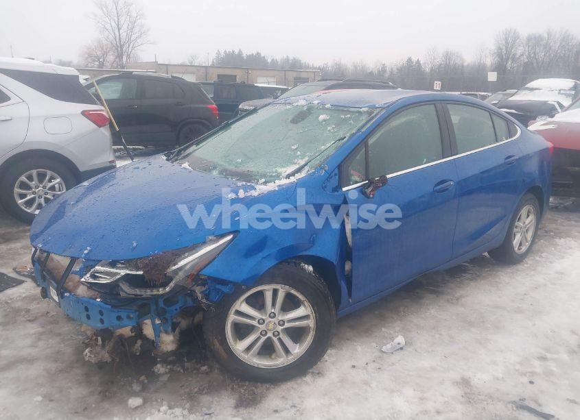 Photo 2 of 2017 Chevrolet Cruze LT AUTO (VIN 1G1BE5SM0H7113613)