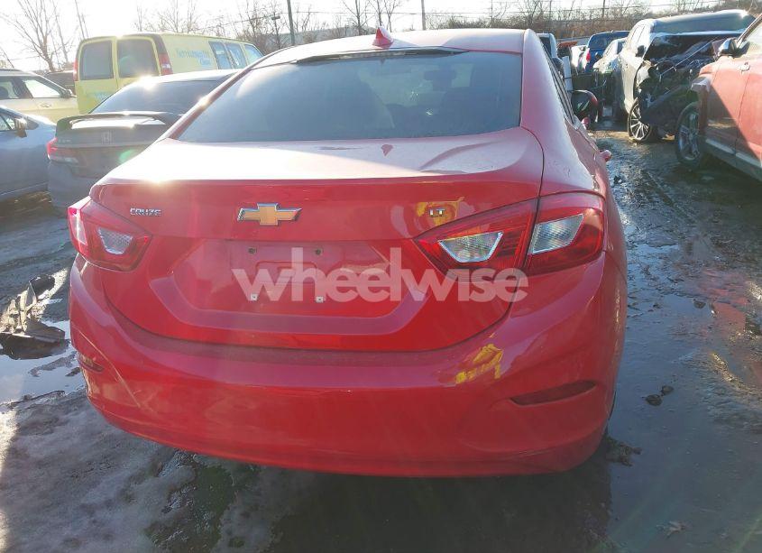 Photo 16 of 2017 Chevrolet Cruze LT AUTO (VIN 1G1BE5SM0H7119069)