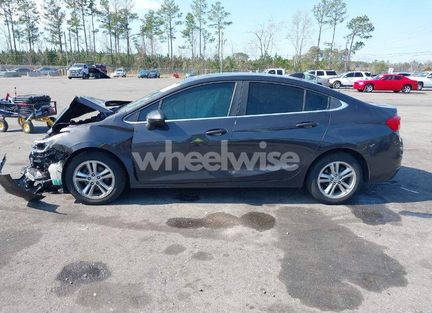 Photo 14 of 2017 Chevrolet Cruze LT AUTO (VIN 1G1BE5SM0H7125325)