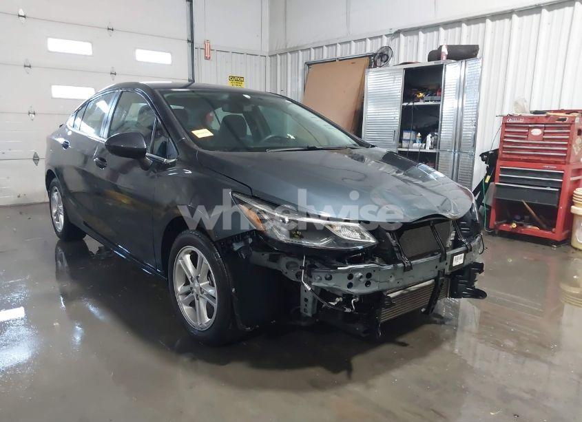 2017 Chevrolet Cruze LT AUTO (VIN 1G1BE5SM0H7126846) main photo