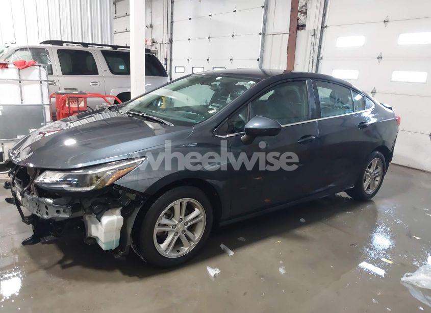 Photo 14 of 2017 Chevrolet Cruze LT AUTO (VIN 1G1BE5SM0H7126846)