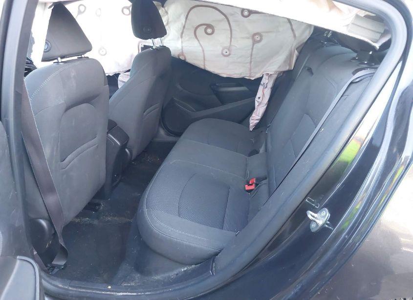 Photo 8 of 2017 Chevrolet Cruze LT AUTO (VIN 1G1BE5SM0H7132744)