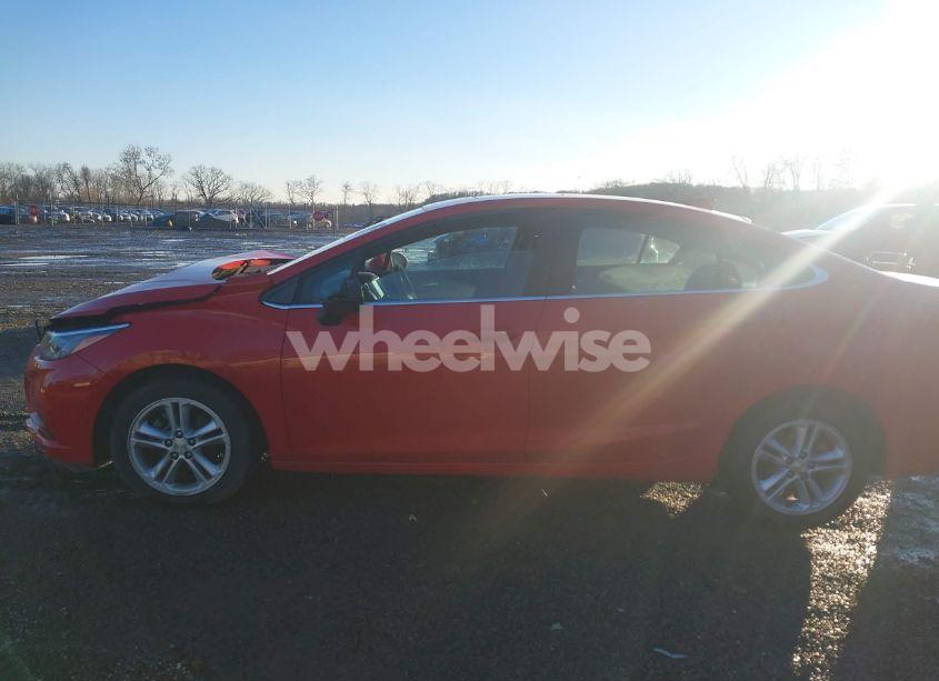 Photo 14 of 2017 Chevrolet Cruze LT AUTO (VIN 1G1BE5SM0H7141850)