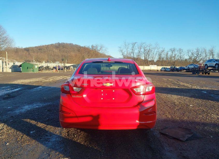 Photo 16 of 2017 Chevrolet Cruze LT AUTO (VIN 1G1BE5SM0H7141850)