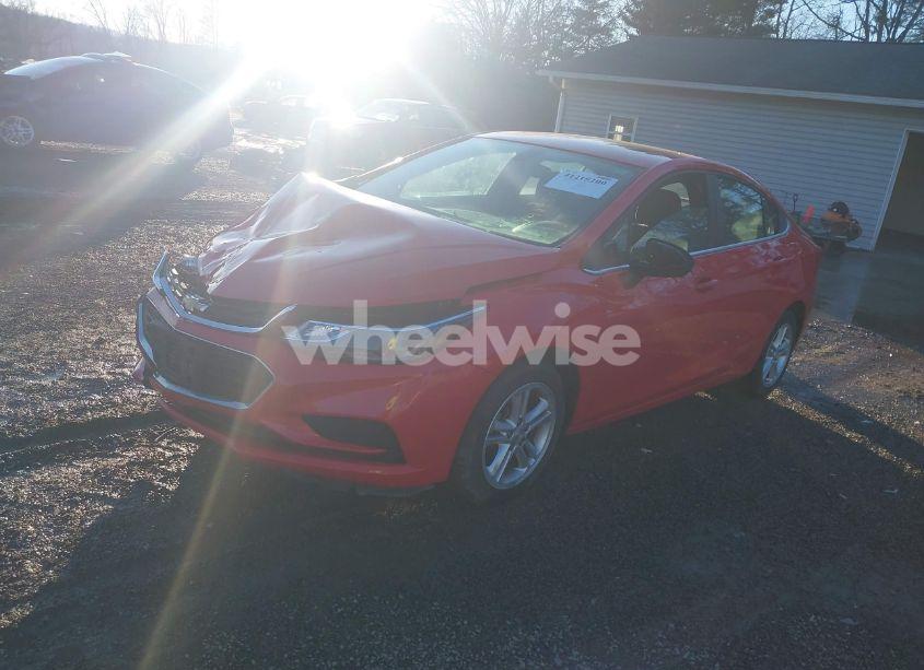 Photo 2 of 2017 Chevrolet Cruze LT AUTO (VIN 1G1BE5SM0H7141850)