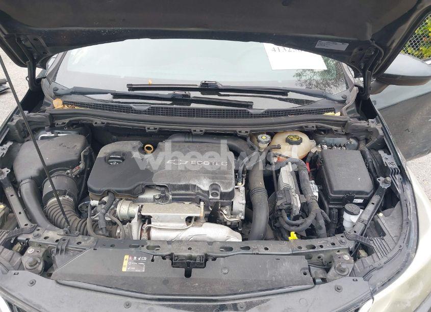 Photo 10 of 2017 Chevrolet Cruze LT AUTO (VIN 1G1BE5SM0H7149897)