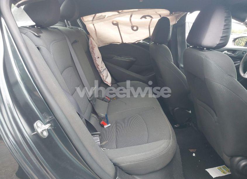 Photo 8 of 2017 Chevrolet Cruze LT AUTO (VIN 1G1BE5SM0H7149897)