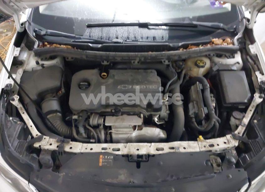 Photo 10 of 2017 Chevrolet Cruze LT AUTO (VIN 1G1BE5SM0H7150631)