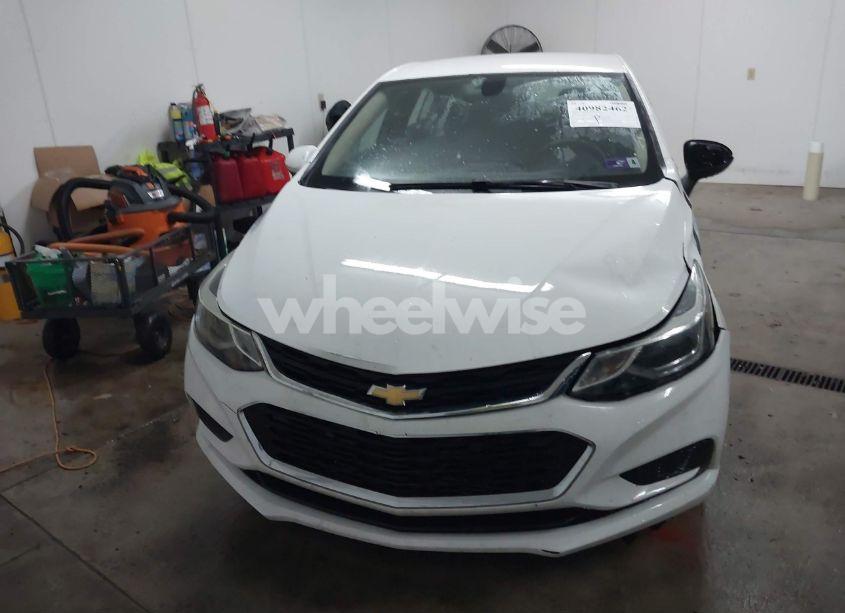 Photo 13 of 2017 Chevrolet Cruze LT AUTO (VIN 1G1BE5SM0H7150631)