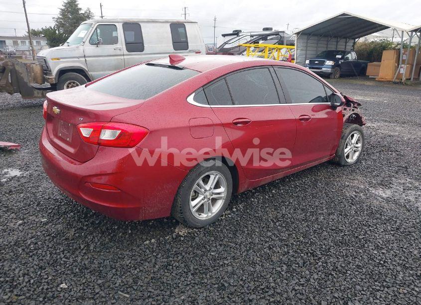 Photo 4 of 2017 Chevrolet Cruze LT AUTO (VIN 1G1BE5SM0H7172046)