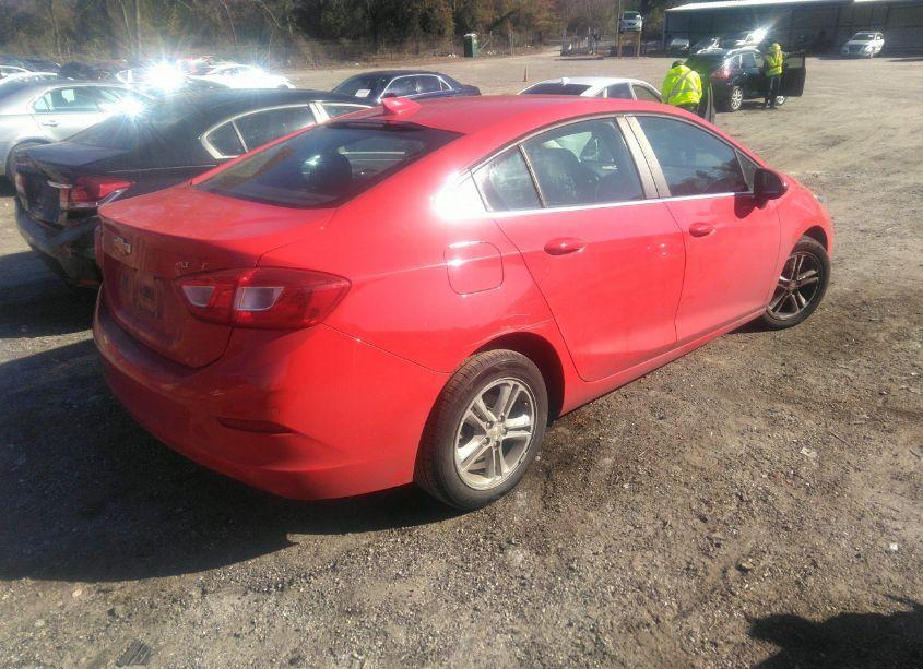 Photo 4 of 2017 Chevrolet Cruze LT AUTO (VIN 1G1BE5SM0H7179028)