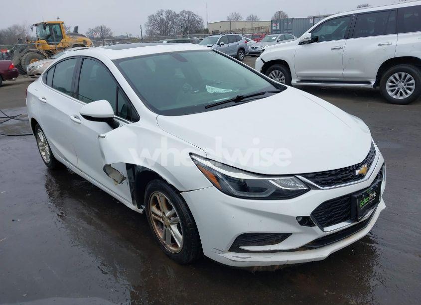 2017 Chevrolet Cruze LT AUTO (VIN 1G1BE5SM0H7186626) main photo