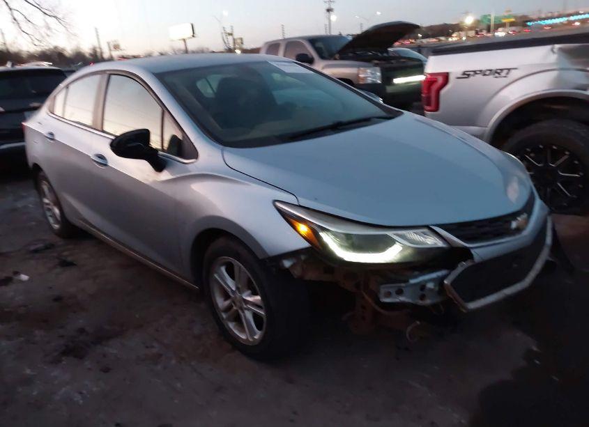 2017 Chevrolet Cruze LT AUTO (VIN 1G1BE5SM0H7189316) main photo