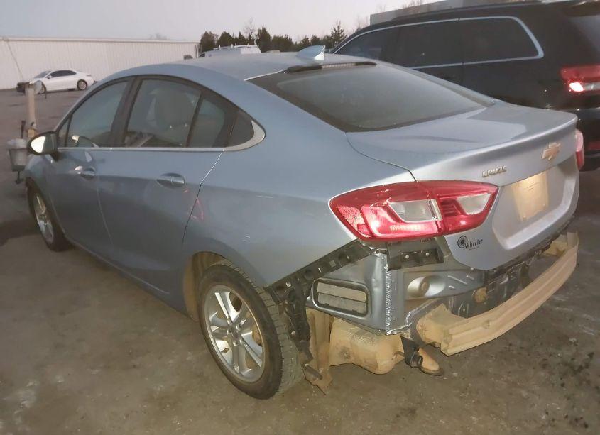 Photo 3 of 2017 Chevrolet Cruze LT AUTO (VIN 1G1BE5SM0H7189316)