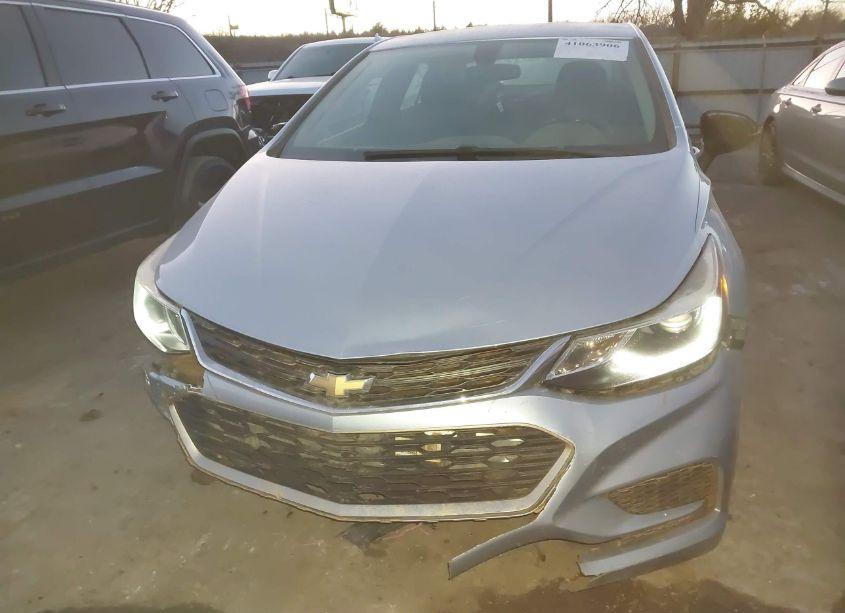 Photo 6 of 2017 Chevrolet Cruze LT AUTO (VIN 1G1BE5SM0H7189316)