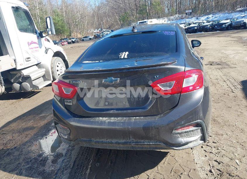 Photo 16 of 2017 Chevrolet Cruze LT AUTO (VIN 1G1BE5SM0H7219348)