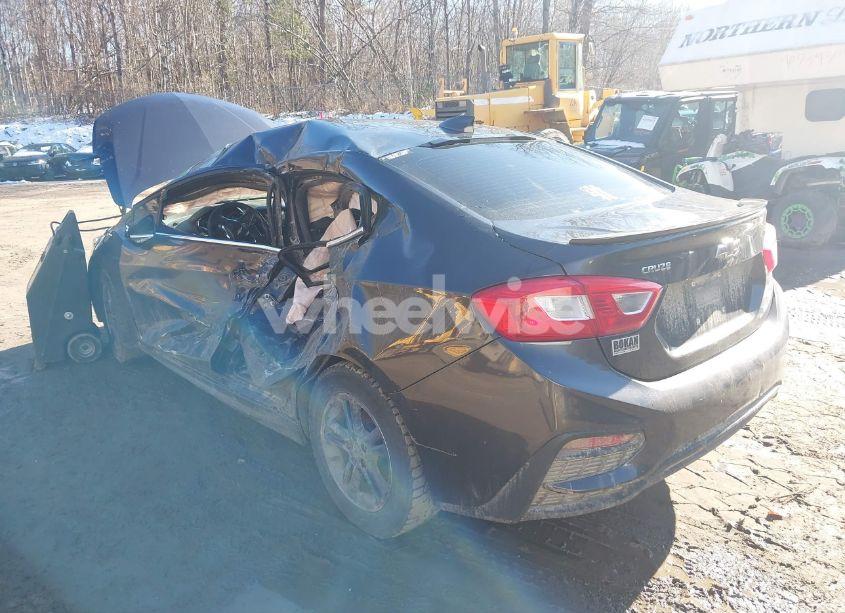 Photo 6 of 2017 Chevrolet Cruze LT AUTO (VIN 1G1BE5SM0H7219348)