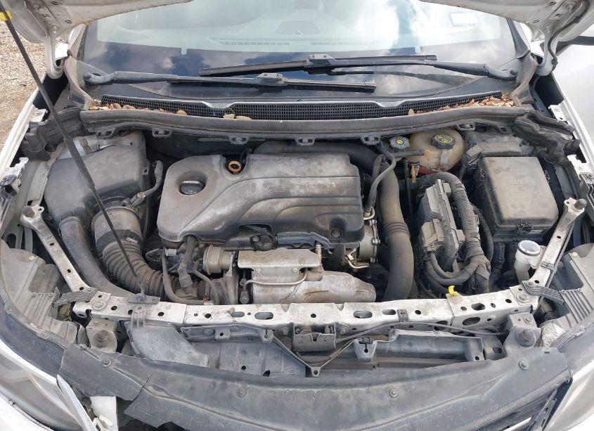 Photo 10 of 2017 Chevrolet Cruze LT AUTO (VIN 1G1BE5SM0H7247568)