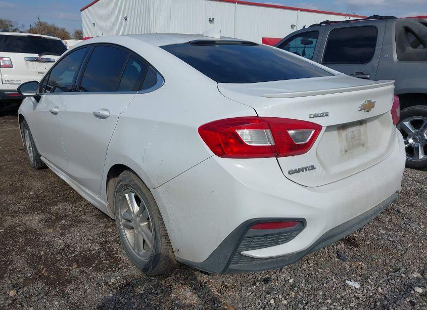 Photo 3 of 2017 Chevrolet Cruze LT AUTO (VIN 1G1BE5SM0H7247568)