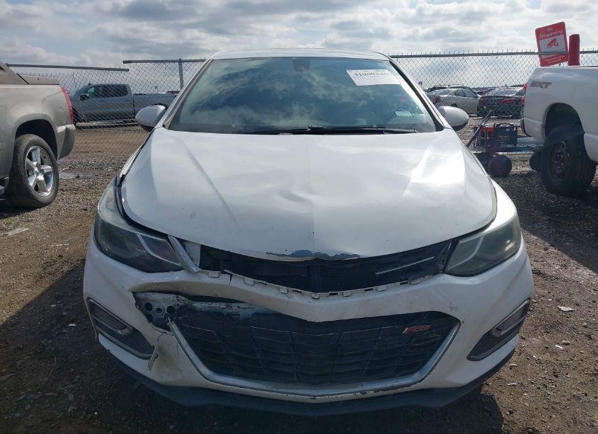 Photo 6 of 2017 Chevrolet Cruze LT AUTO (VIN 1G1BE5SM0H7247568)