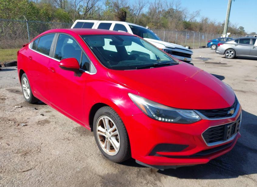 2017 Chevrolet Cruze LT AUTO (VIN 1G1BE5SM0H7254018) main photo