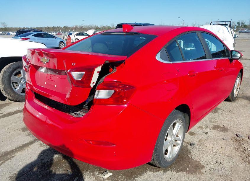 Photo 4 of 2017 Chevrolet Cruze LT AUTO (VIN 1G1BE5SM0H7254018)