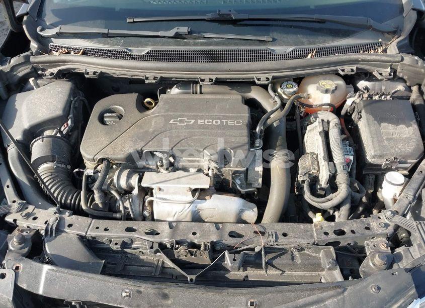 Photo 10 of 2017 Chevrolet Cruze LT AUTO (VIN 1G1BE5SM0H7254410)