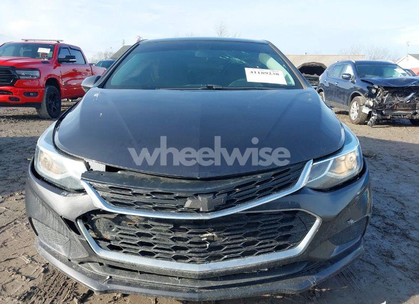 Photo 12 of 2017 Chevrolet Cruze LT AUTO (VIN 1G1BE5SM0H7254410)