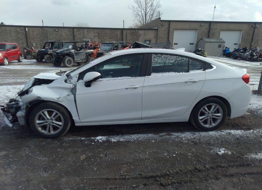Photo 14 of 2017 Chevrolet Cruze LT AUTO (VIN 1G1BE5SM0H7256111)