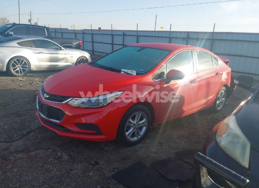 Photo 2 of 2017 Chevrolet Cruze LT AUTO (VIN 1G1BE5SM0H7259672)