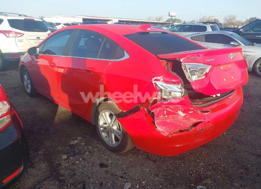 Photo 3 of 2017 Chevrolet Cruze LT AUTO (VIN 1G1BE5SM0H7259672)