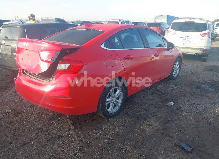 Photo 4 of 2017 Chevrolet Cruze LT AUTO (VIN 1G1BE5SM0H7259672)