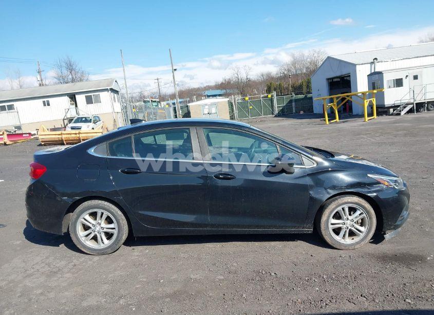 Photo 13 of 2017 Chevrolet Cruze LT AUTO (VIN 1G1BE5SM0H7259686)