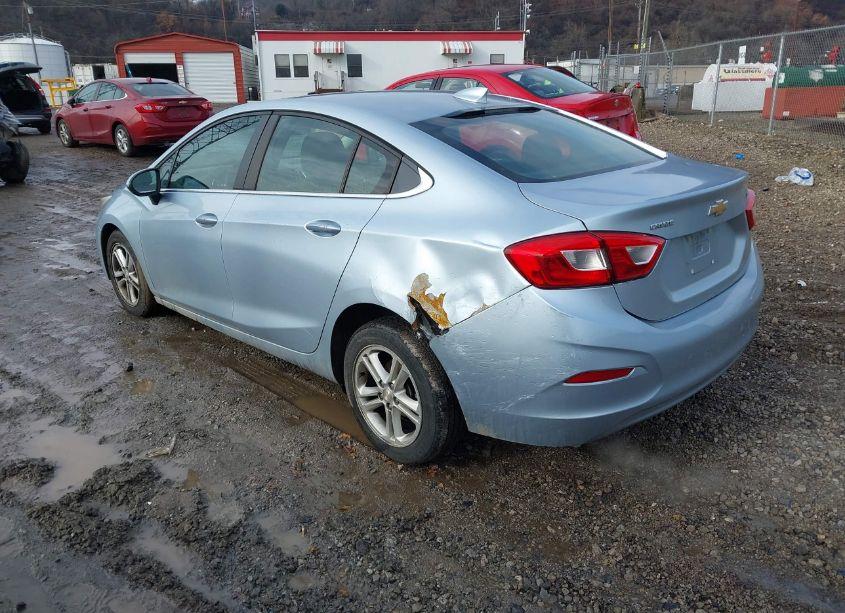 Photo 3 of 2017 Chevrolet Cruze LT AUTO (VIN 1G1BE5SM0H7275998)