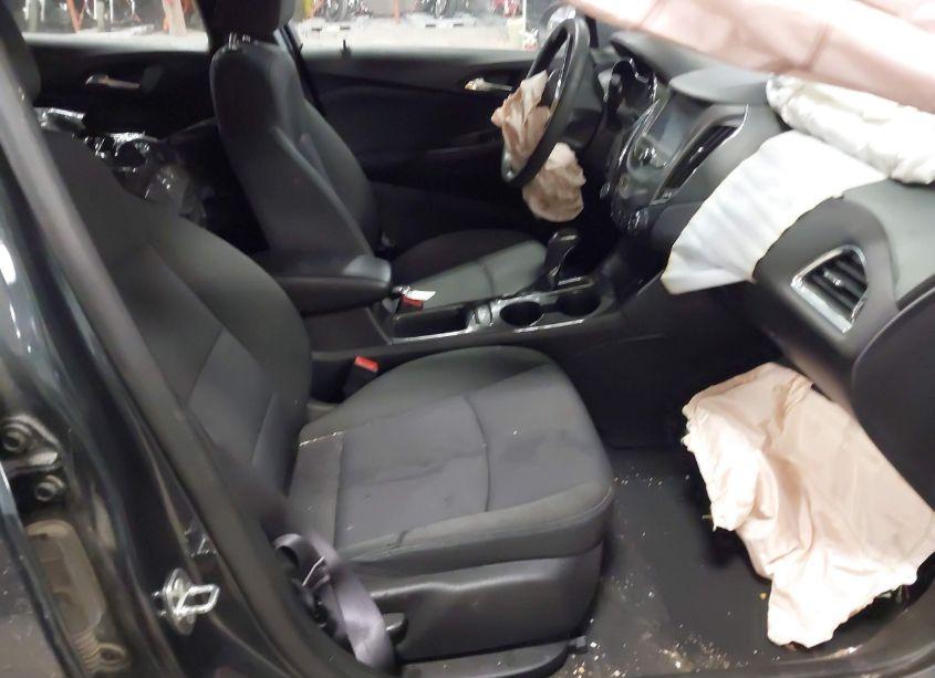 Photo 5 of 2017 Chevrolet Cruze LT AUTO (VIN 1G1BE5SM0H7280540)