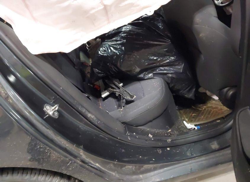 Photo 8 of 2017 Chevrolet Cruze LT AUTO (VIN 1G1BE5SM0H7280540)