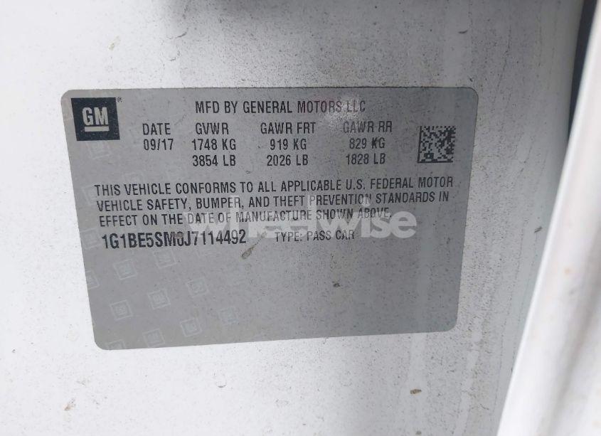 Photo 9 of 2018 Chevrolet Cruze LT AUTO (VIN 1G1BE5SM0J7114492)